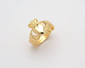 14k Gold Ladies Claddagh Ring with Trinity Knot Cuffs WBFR116