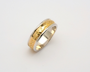 Ladies 14k Gold Two Tone Yellow Gold Centre with White Gold Trim Corrib Claddagh Wedding Band WBFR156