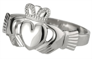 Sterling Silver Claddagh Ring WBS2272