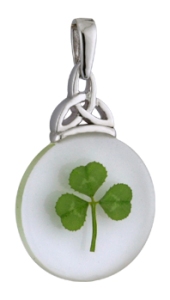 Real Shamrock embedded in Resin Pendant  WBS44407